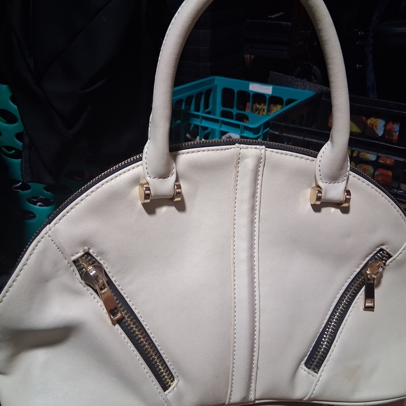 No Boundaries Handbags - No Boundaries Cream Hobo Bag with Gold Zippers